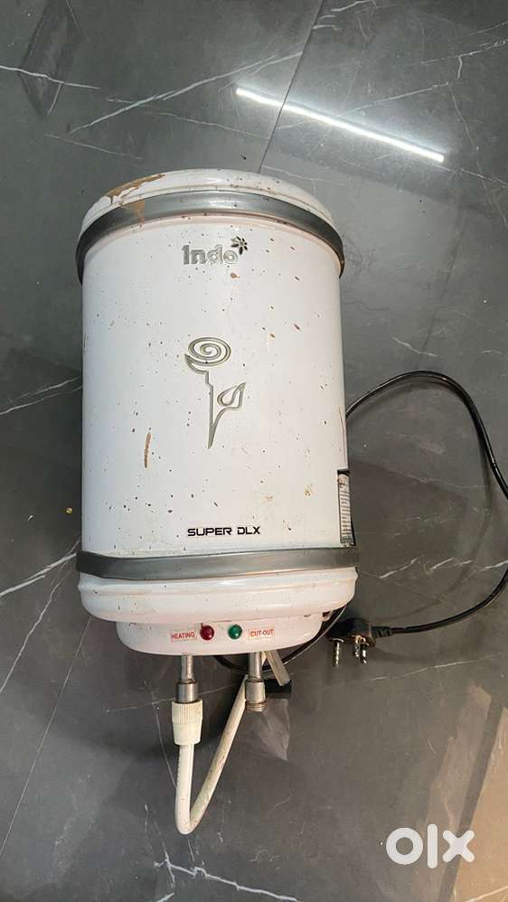 Indo 10 litre Geyser In Excellent Condition
