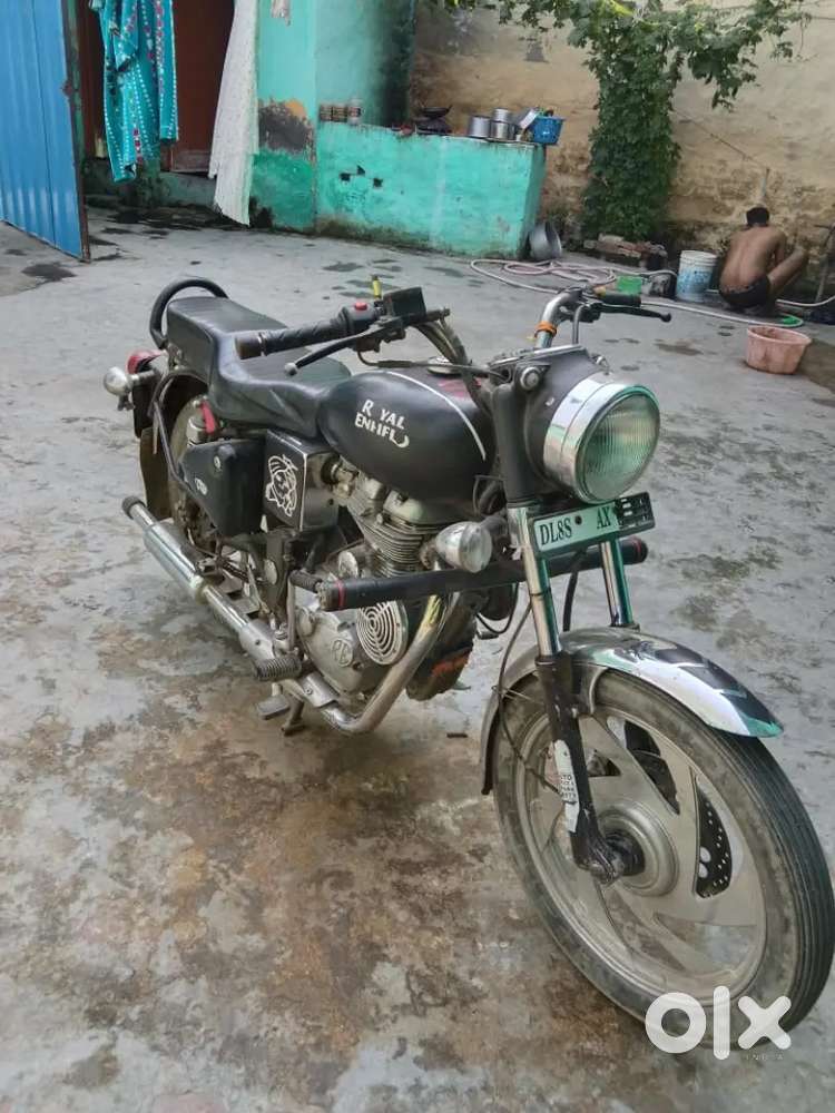 Bike mein do indicator dalne Hain bike ki service honi Hai ek bus aur