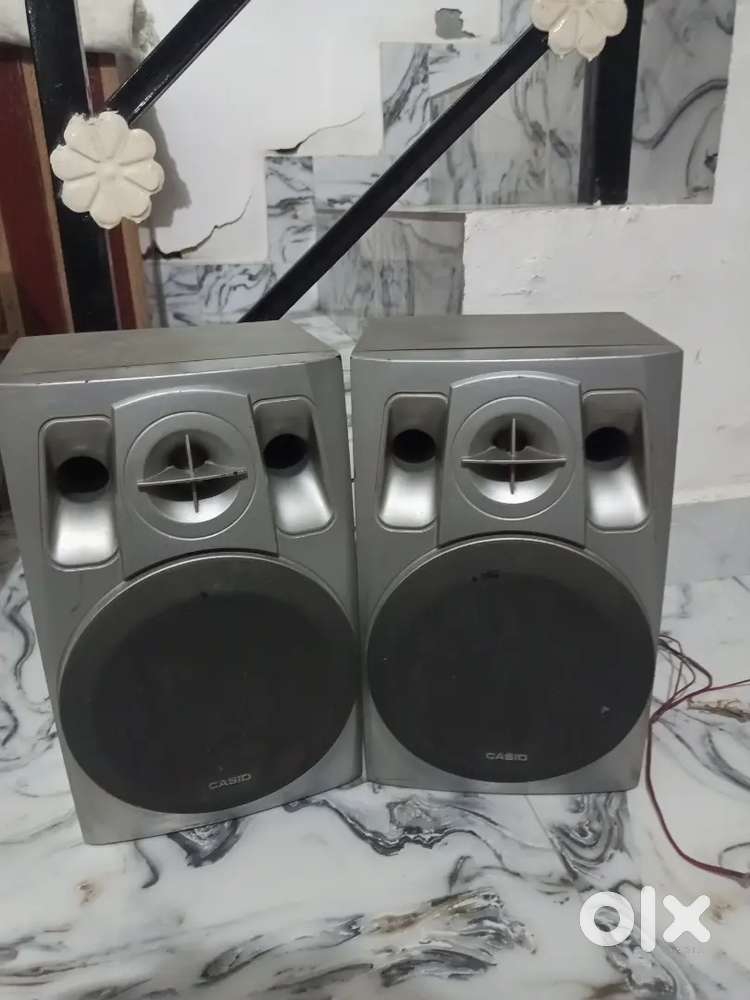 Casio speaker sell.price a 2000