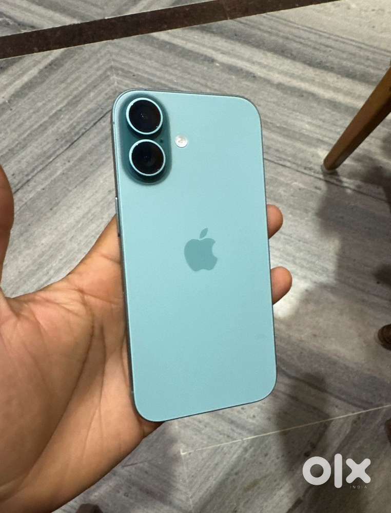 iPhone 16 excillent condition with bill box warranty