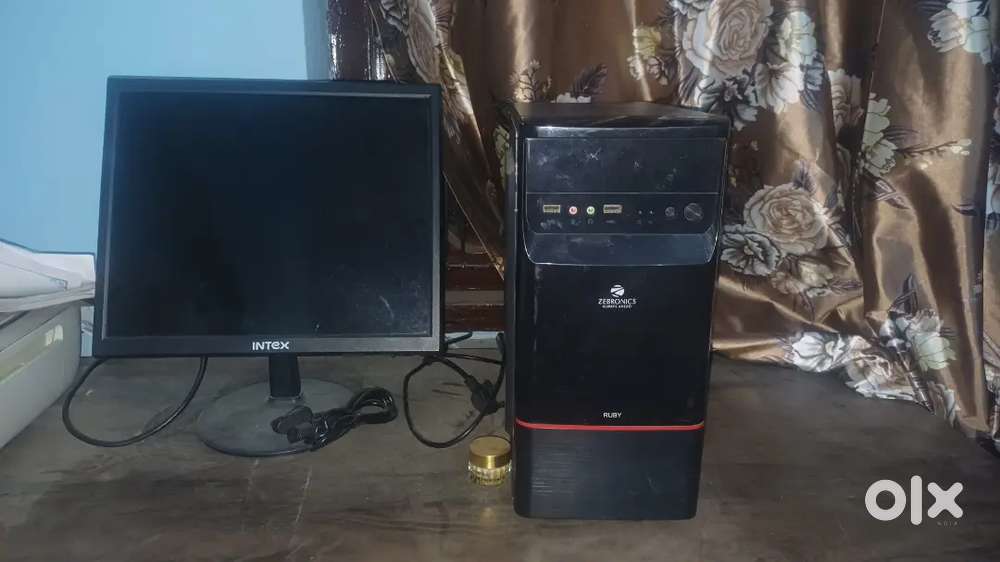 Desktop for sale
