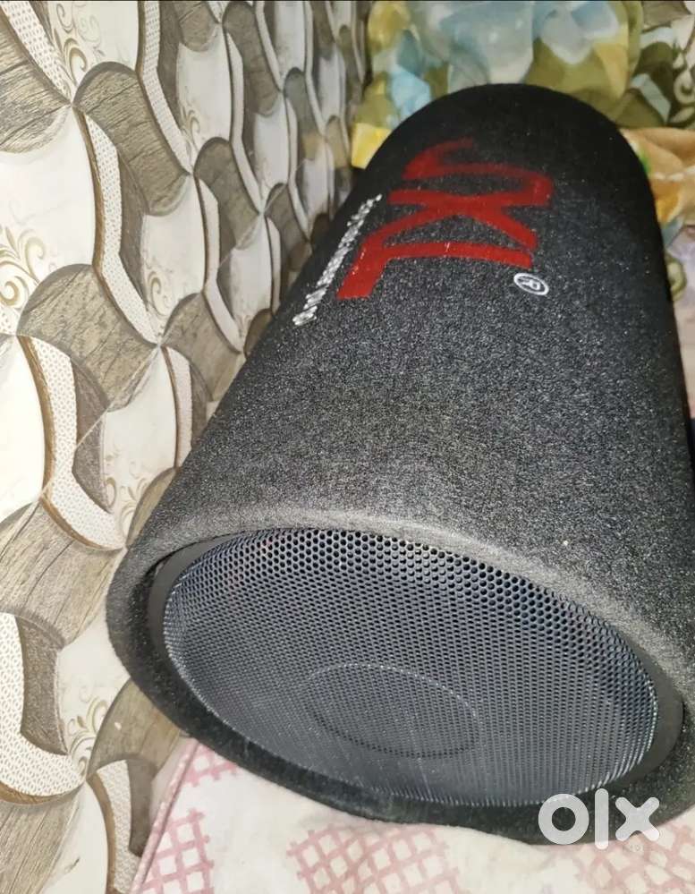 JXL 12 INCHES BASSTUBE 10 MONTHS OLD NEW CONDITION