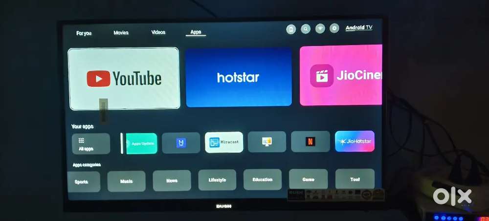 BUSH SMART TV 32 INCH