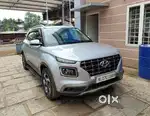 Venue Hyundai 2019 SX Full option with sunroof