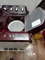 a 7 month old Whirlpool Washing machine for sale