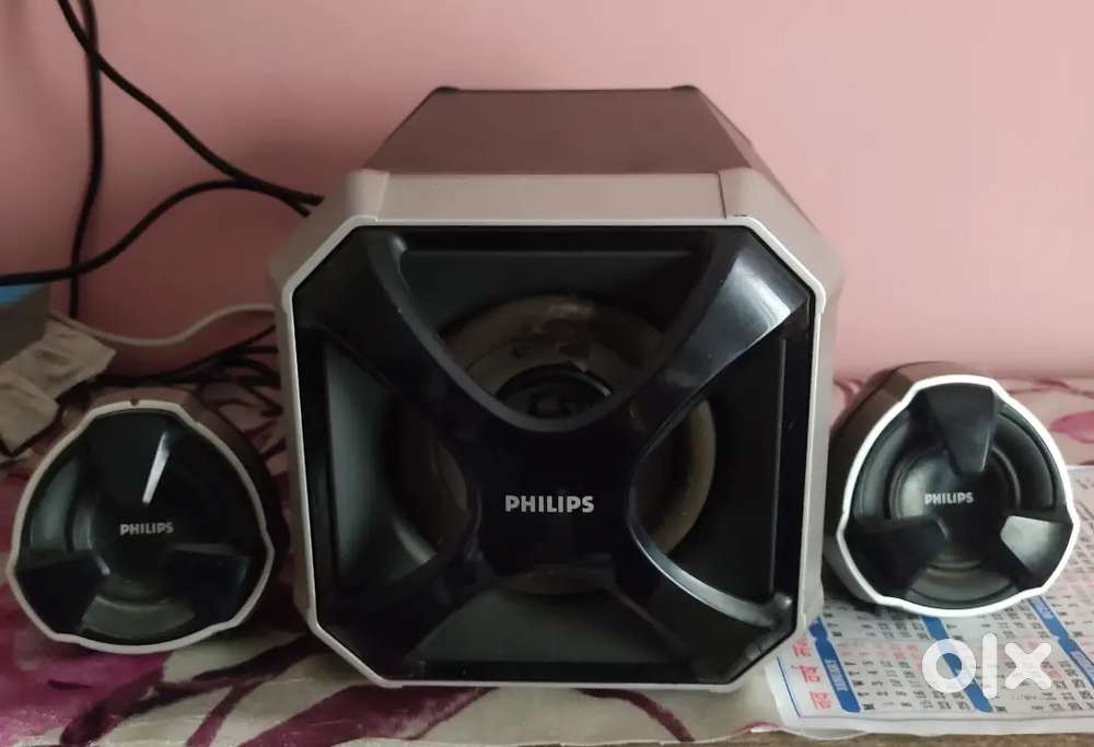 Philips Music System in Working Condition