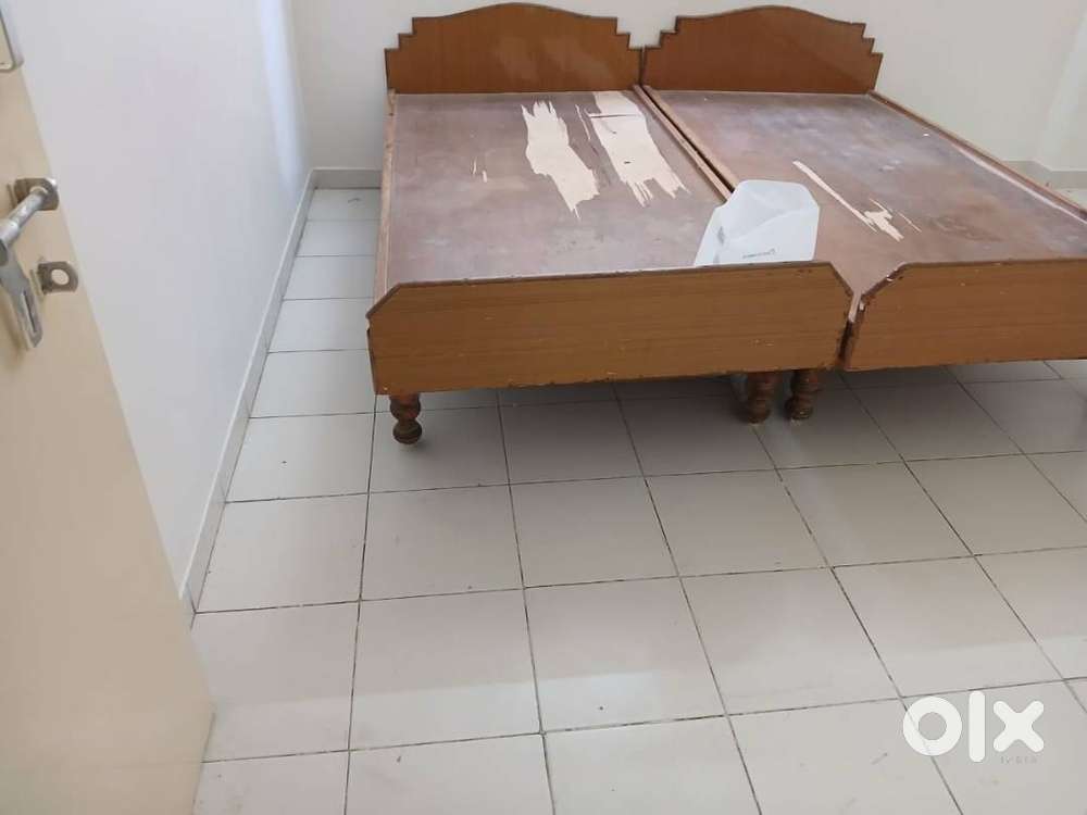 2 BHK FLAT FOR RENT AT PRAHLADNAGAR- KHUSHI ESTATE