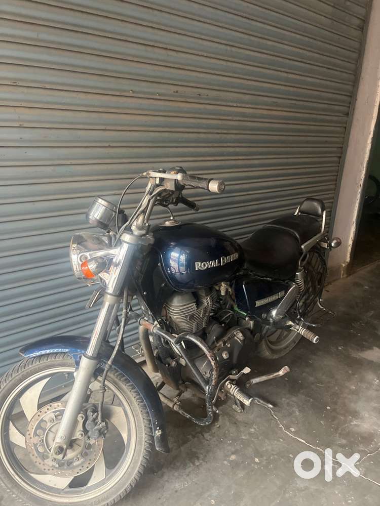 Royal Enfield bullet thunderbird 350