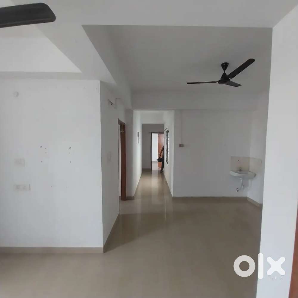 NEW 2 BHK FLAT SIXMILE VIPROAD