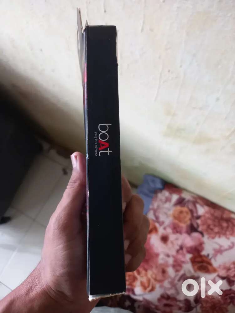 Boat bassheads earphones weird