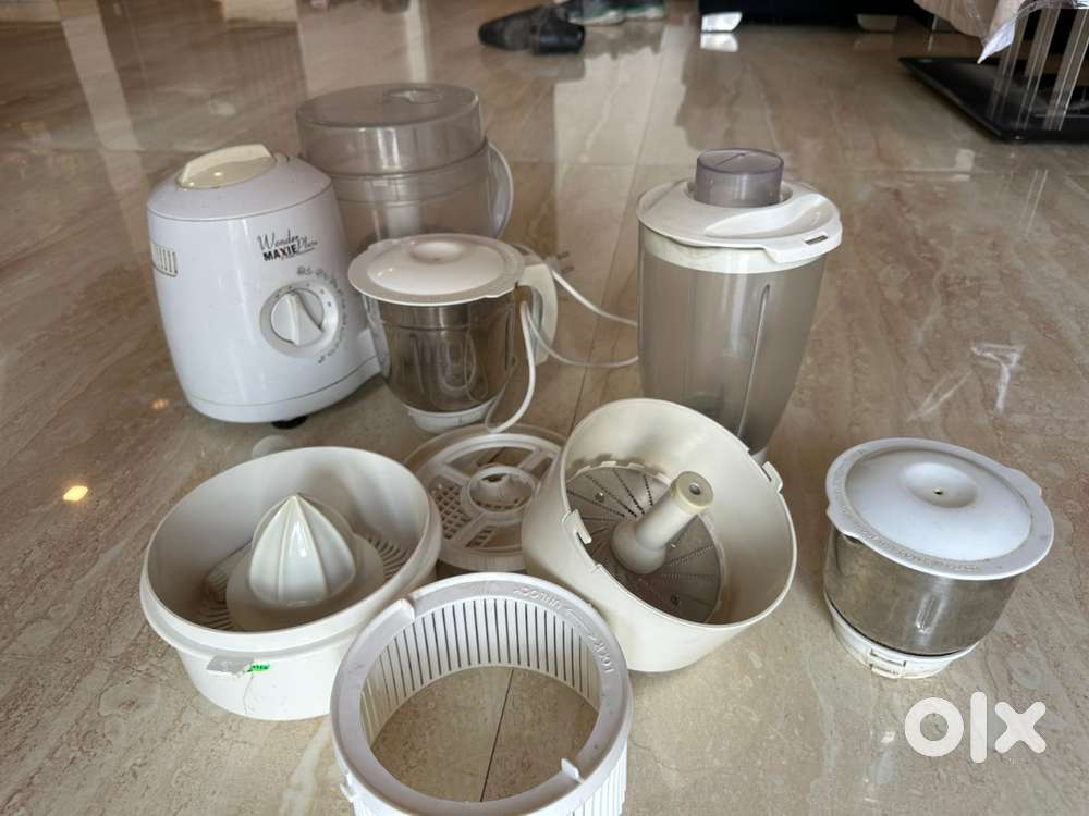 Juicer mixer grinder and food processor