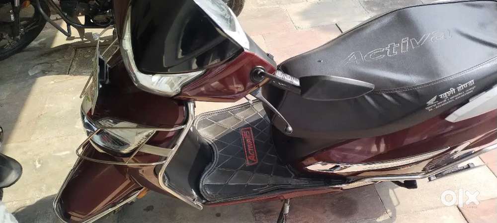 Top model 125 cc Best condition single hand insurance value 46000 apx