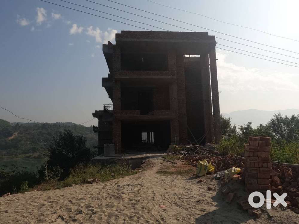4-Floor Under-Construction Hotel for Lease on Chandigarh–Manali Road
