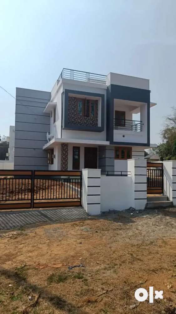 Simple modern contempohouses-3 bhk. Home