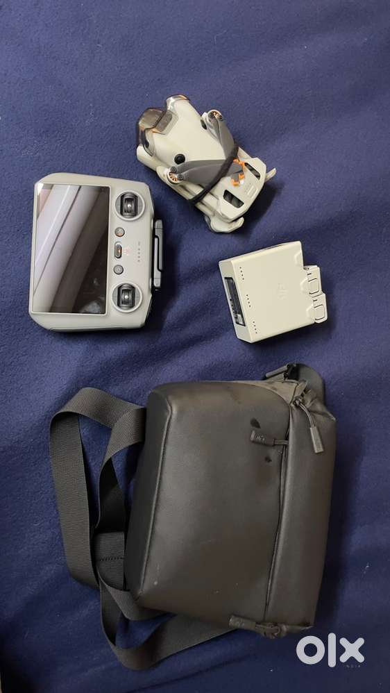 Dji mini 4 pro plus fly more combo