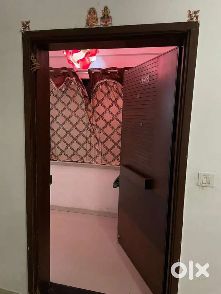 2 BHK Large luxuryFlat rent - Direct Owner