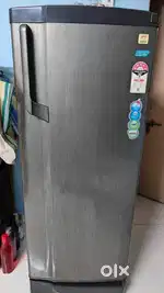 GODREJ 250 LITRE FRIDGE URGENT SELL