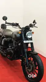 Yezdi Roadster / classic 350 / interceptor/ BMW / YAMAHA used bike