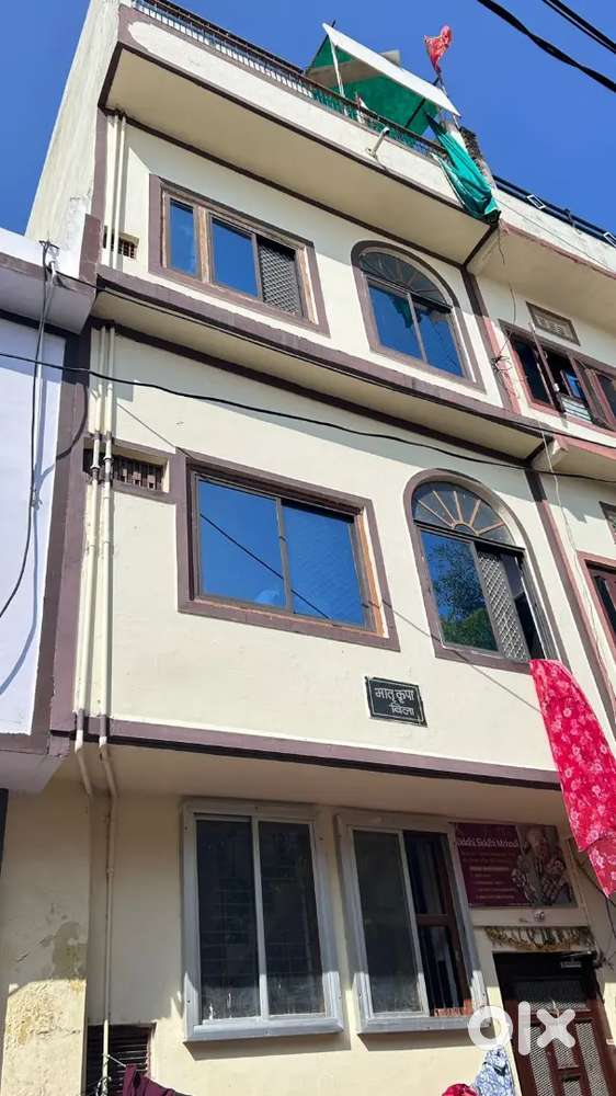 4 Floor 5 Rooms with Lathbath