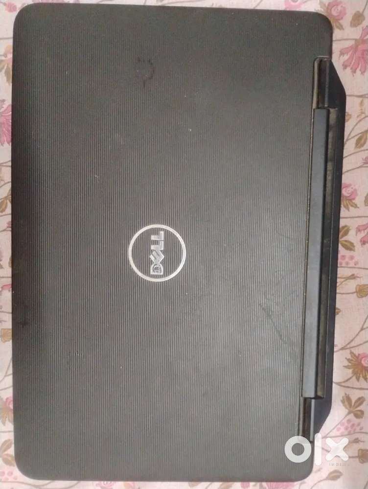 Dell Vostro 2520 laptop