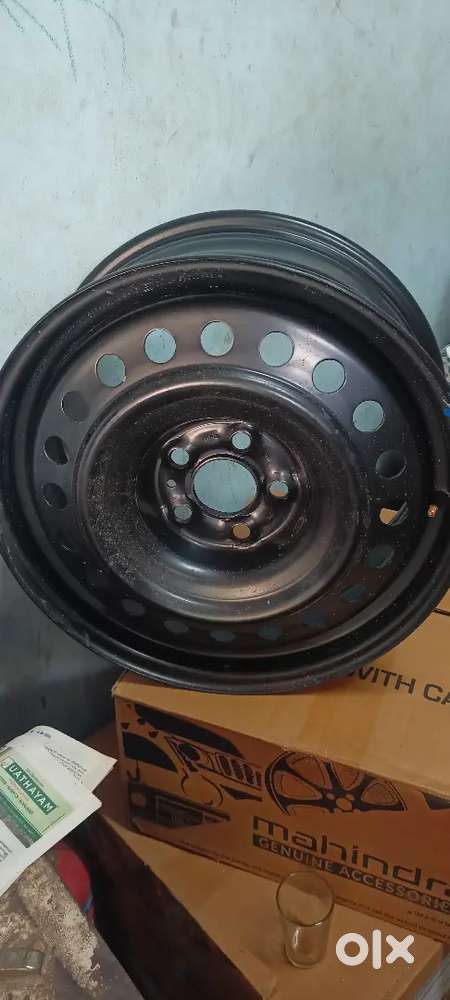 18 Mahendra Thar wheel