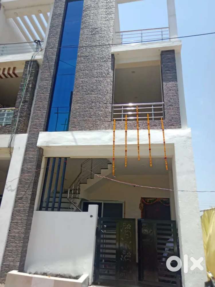 Hare krishna vihar nipania best for family