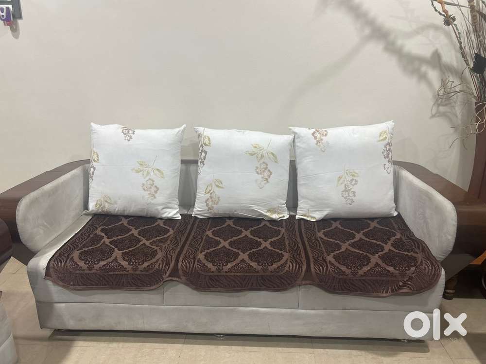 3 + 1 +1 White sofa with Vinear