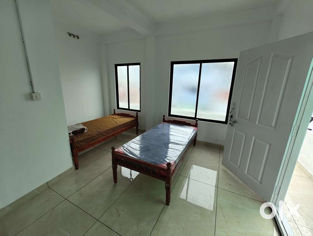 Single and double sharing rooms with attached bathroom for rent