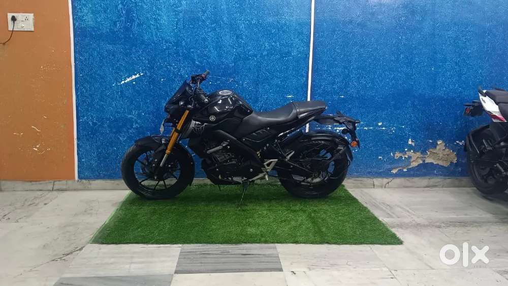 YAMAHA MT 15 V2