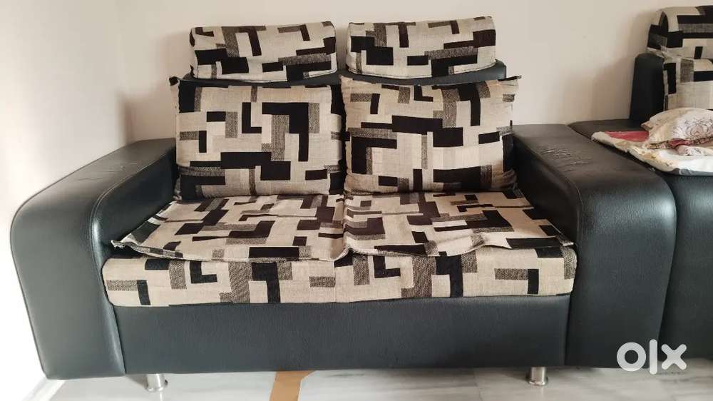 7 seating sofa (3+2+2)