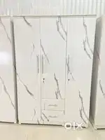 Free transport 3 door wardrobe with mirror