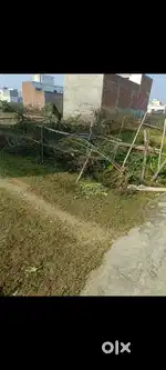 150gaj plot east facing,balaji dhaam colony laal fatak near itbp