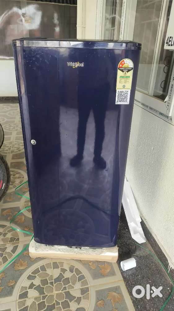 Whirlpool single door refrigerator