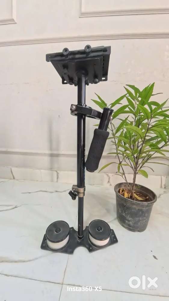 Camera gimbls