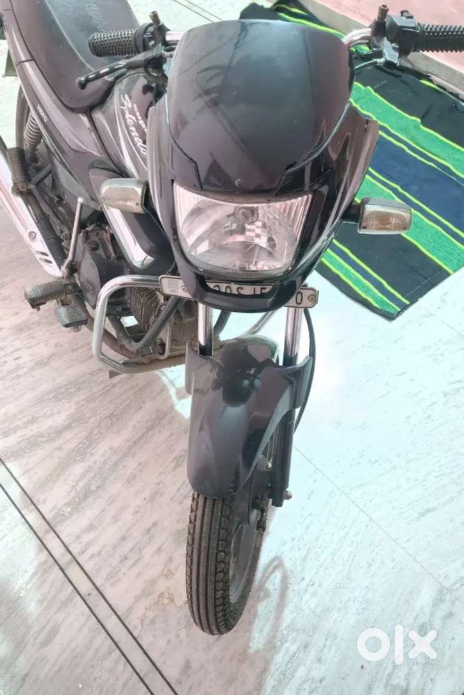 Hero Super Splendor 2019 Model