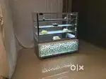 Chat display bakery display and hotel equipment