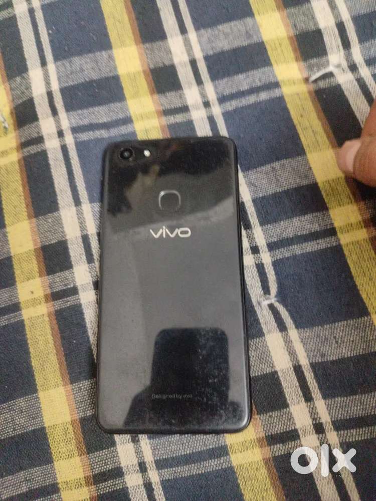 Vivo y73 black