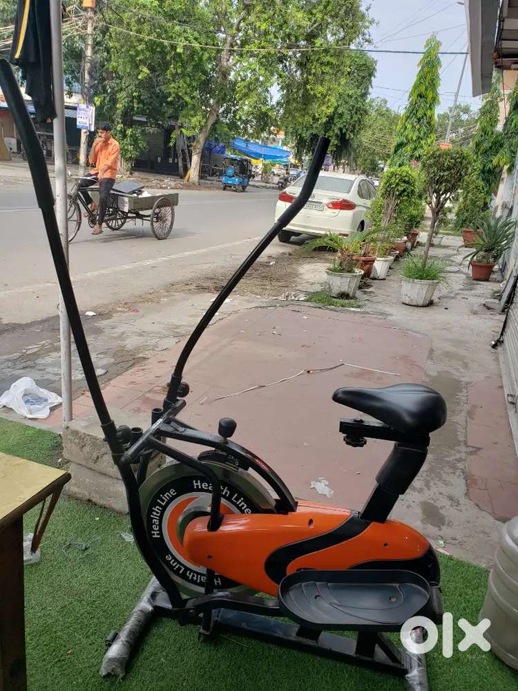 Crosstrainer with steel wheel Health line brand