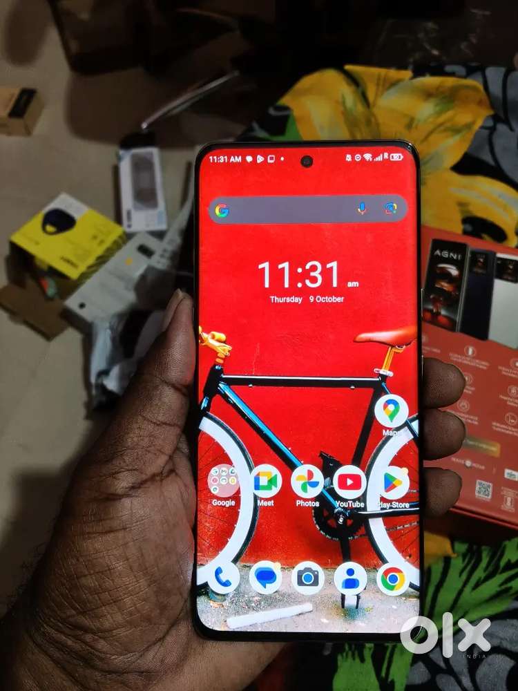 Lava Agni 3 5g 4 months old Curved display Dual Amoled Screen with box
