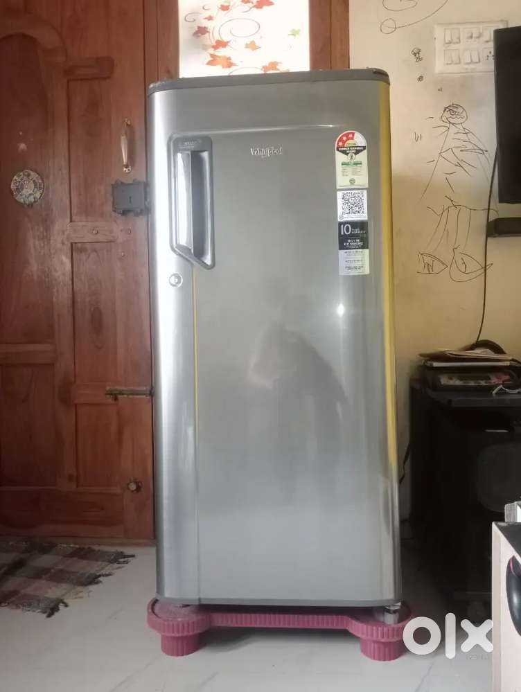 BRAND NEW WHIRLPOOL REFRIGERATOR