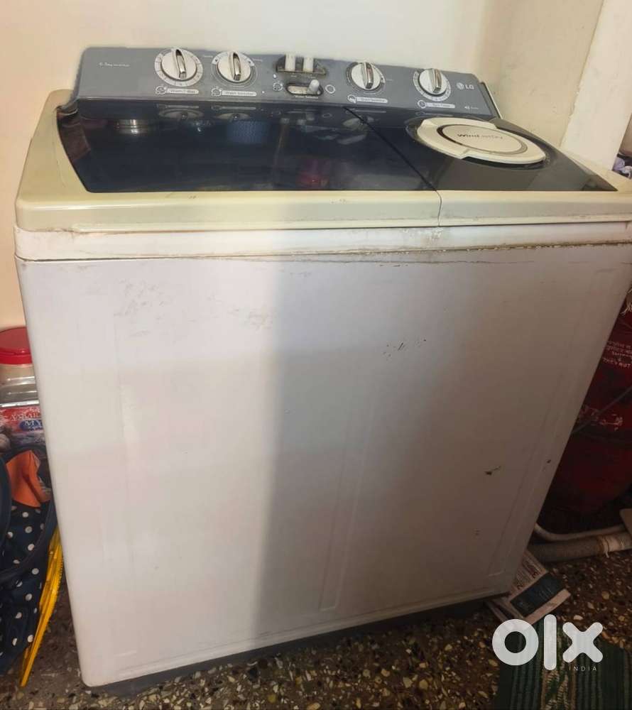 LG Semi Automatic Washing Machine