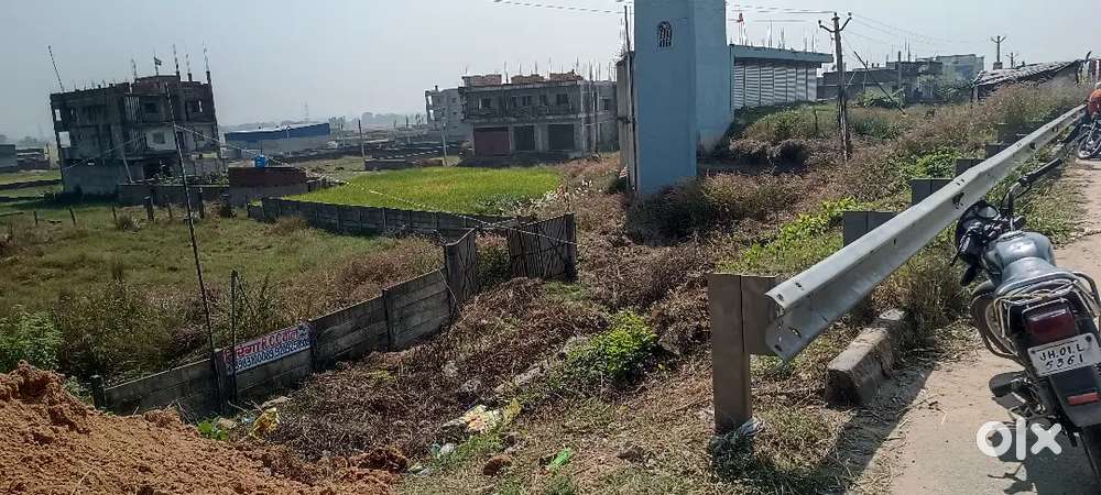 General plot on road for sale(18 lakh per decimal)near transport Nagar