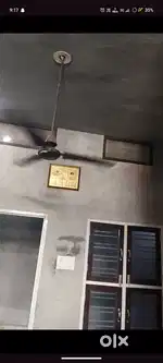100 ka makaan hia sara bna huya hia