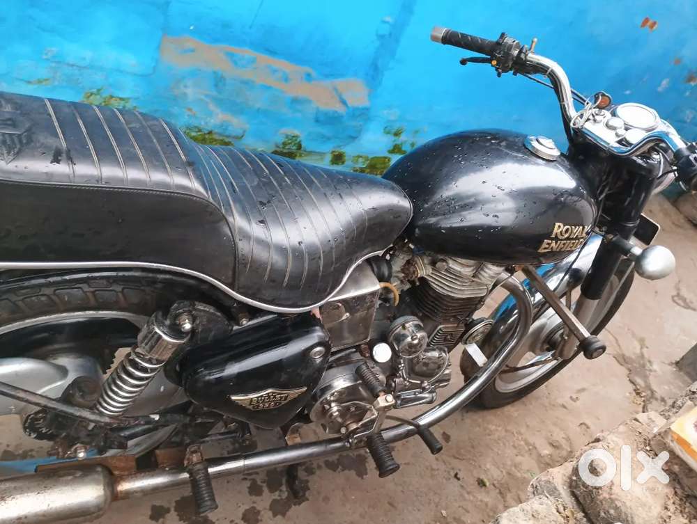 Old model bike opposite side break