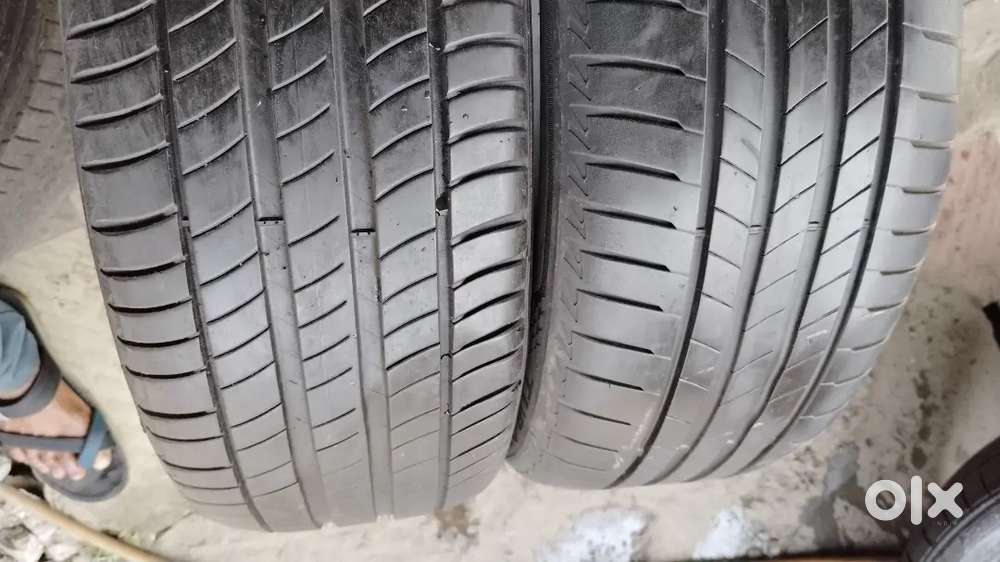 225/50/R18 85% life tyres