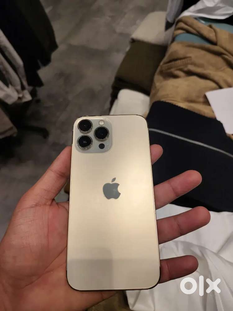 13 pro max scratch less