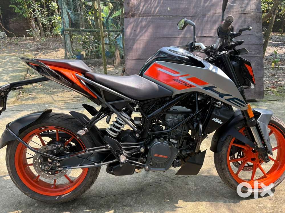 KTM Duke 200