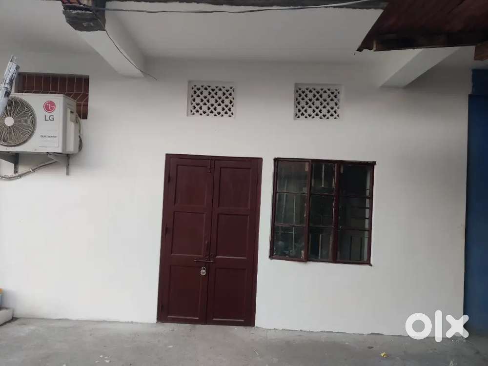 MITHAPUKURI ROAD, RENTED ROOM FOR TUITION CENTER, OFFICE,SHOP