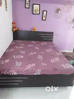 Size 5x6 Box Bed and sleepwel 6.5 inch mattress brand new and stylish.