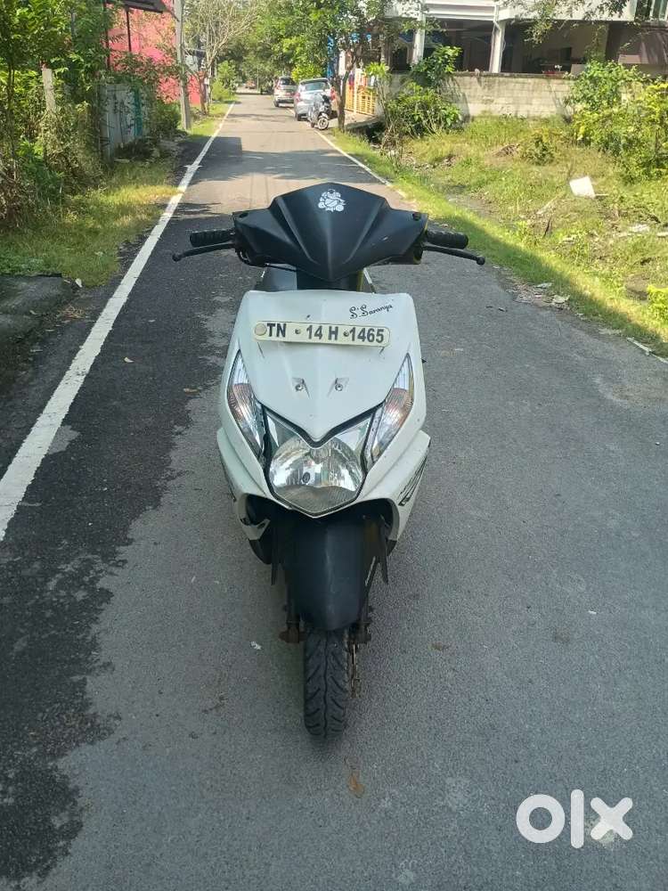 Honda dio 2016